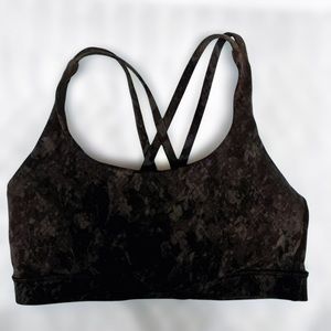 Lululemon size 8 sports bra in EUC.